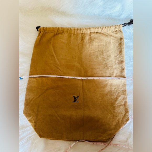 Large size (20x16) Louis Vuitton authentic dust bag - Picture 3 of 3
